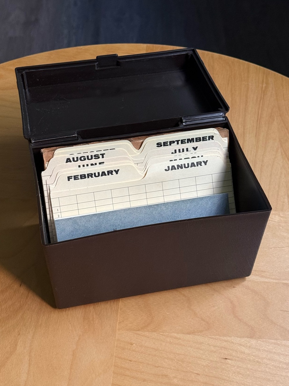 Vintage c1991-2 Day-Timer Brown Plastic Box Multi-Year Daily Calendar Planner